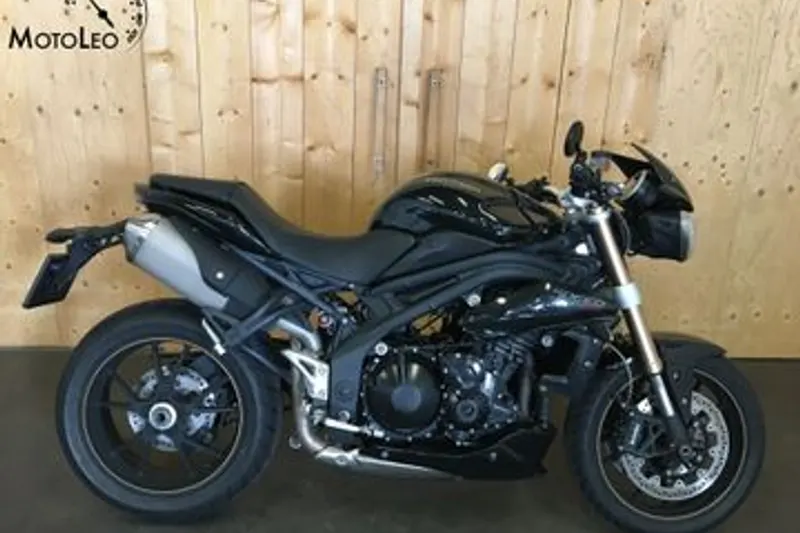 Triumph Speed Triple (2015)