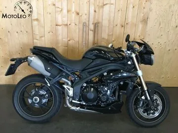 Triumph Speed Triple (2015) — foto 1
