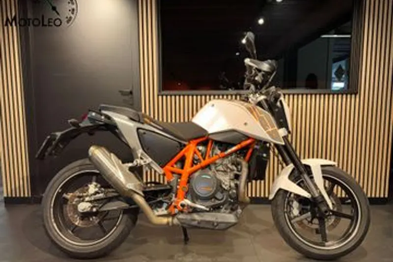 KTM 690 Duke (2012)