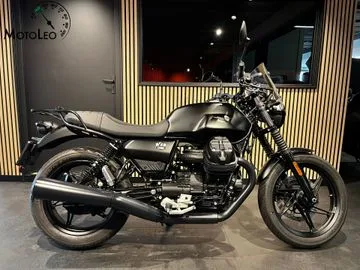 Moto Guzzi V7 III Stone (2024) — foto 1
