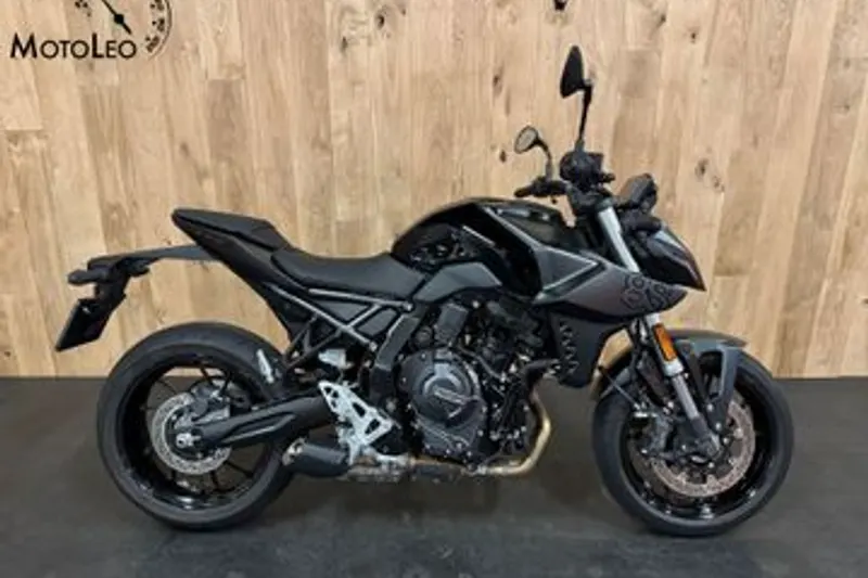 Suzuki GSX-8S (2023)