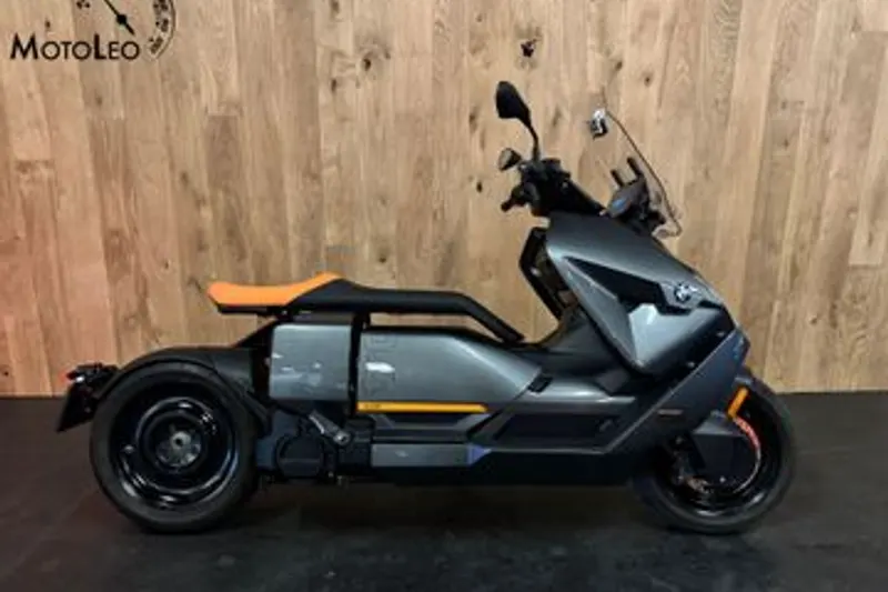 BMW CE 04 (2022)