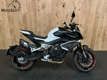 CFMoto 800NK (2024) — foto 1