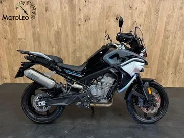 CFMoto 800 MT (2023) — foto 1