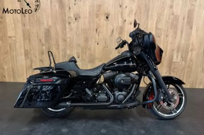 Harley-Davidson Street Glide (2014)