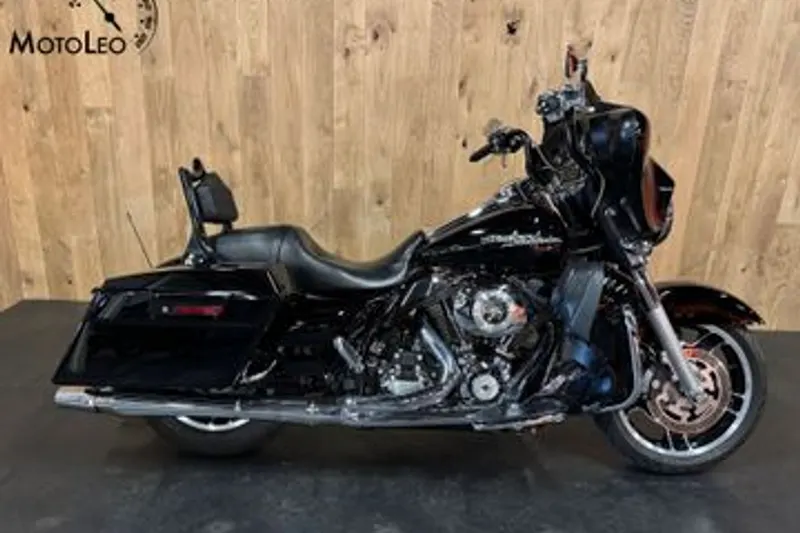 Harley-Davidson Street Glide (2012)