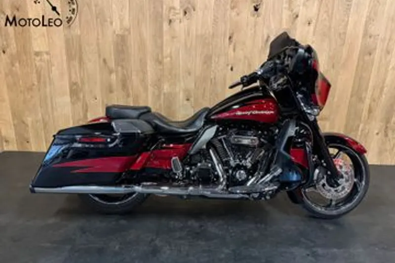 Harley-Davidson Street Glide (2016)