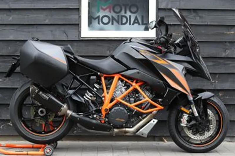 KTM 1290 SUPER DUKE GT (2018)