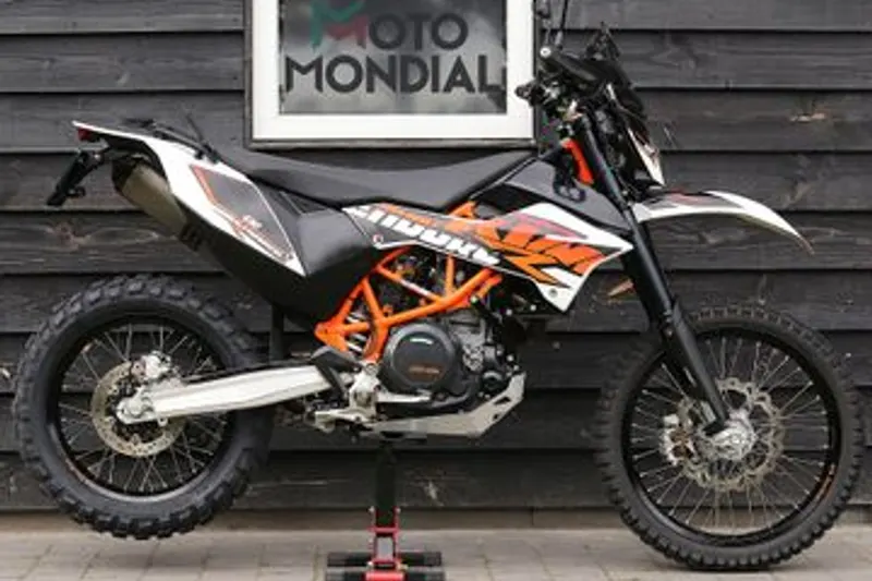 KTM 690 ENDURO R (2015)