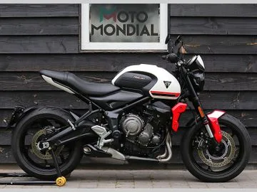 TRIUMPH TRIDENT 660 (2021) — foto 1