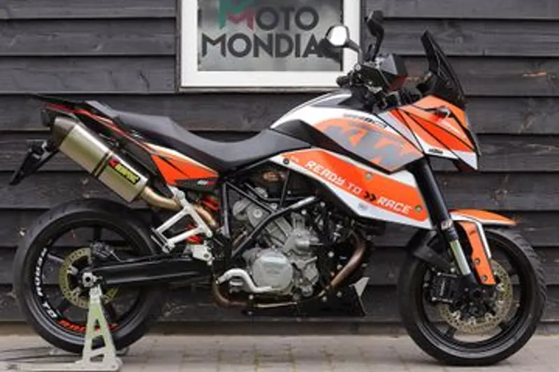 KTM 990 SUPERMOTO T (2009)