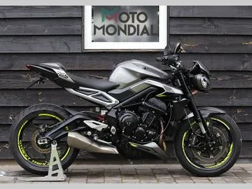 TRIUMPH STREET TRIPLE R (2024) — foto 1