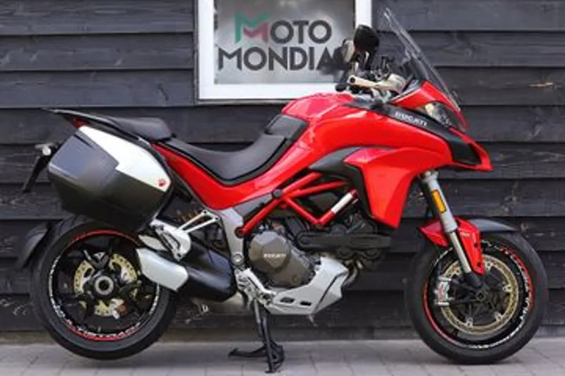 Ducati MULTISTRADA 1200 S Touring (2015)