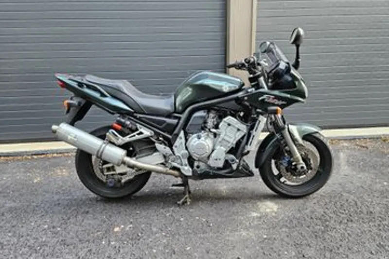Yamaha FZS 1000 Fazer (2002)