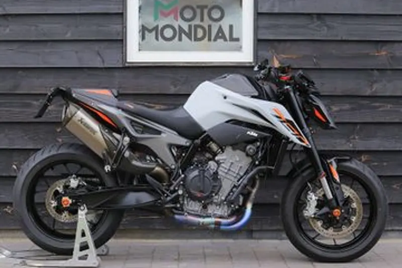 KTM 790 Duke (2023)