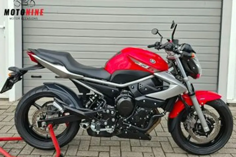 Yamaha XJ6 (2012)