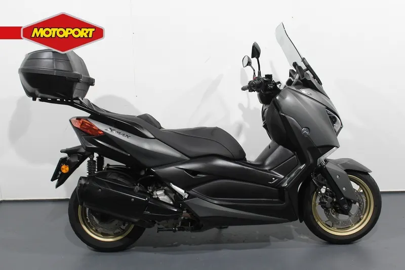 Yamaha Xmax 300 Tech MAX (2021)