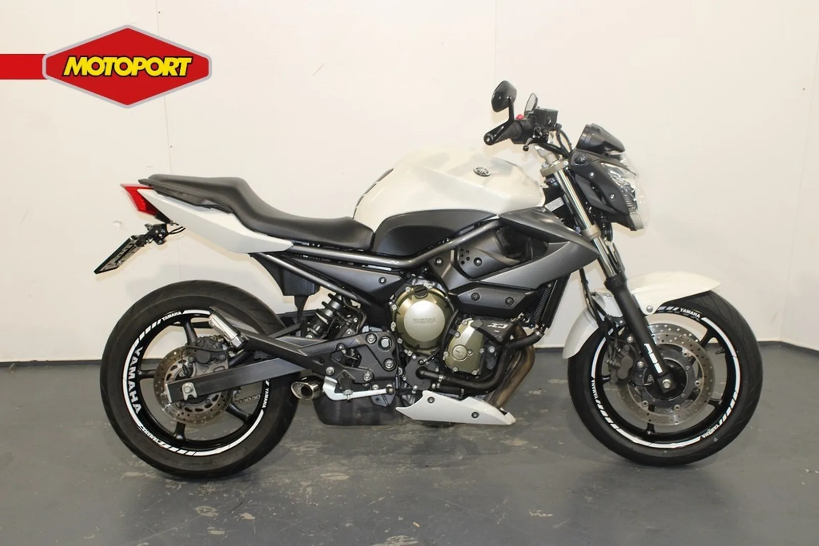 Yamaha XJ6 (2009) — foto 1