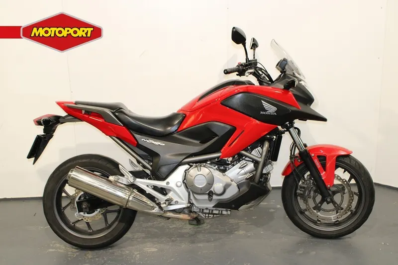 Honda NC700XA (2012)