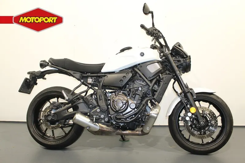 Yamaha XSR700 (2022)