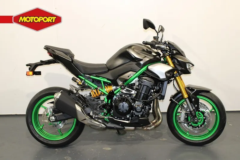 Kawasaki Z 900 se (2026)