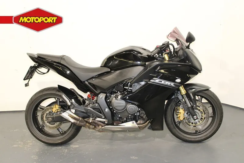 Honda CBR600F (2012)