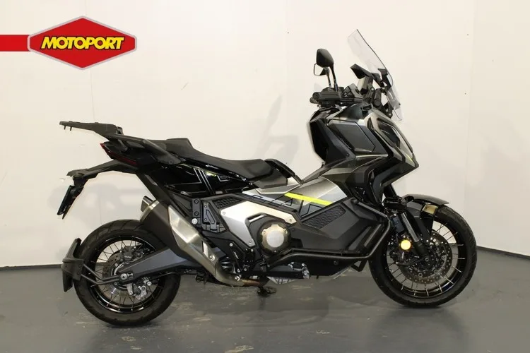 Honda X-ADV 750 (2024) — foto 1