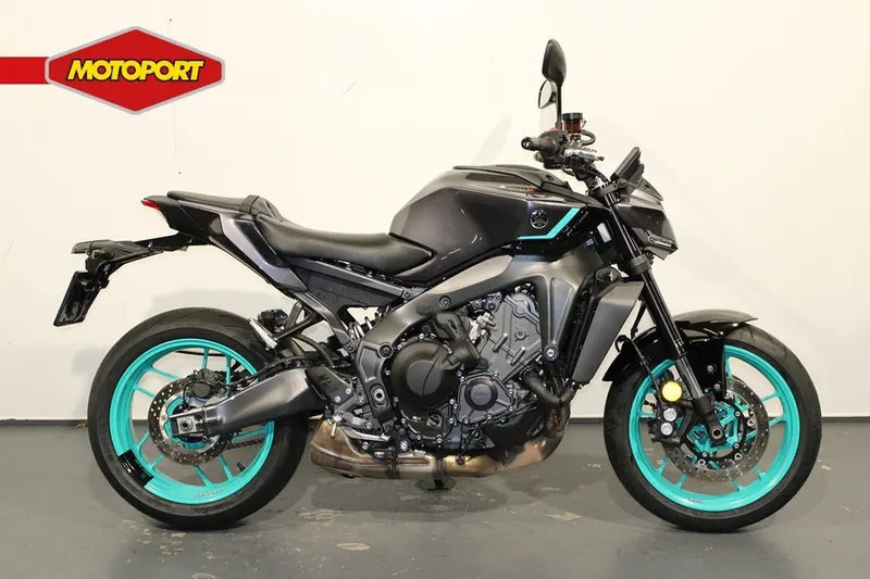Yamaha MT-09 Y-AMT (2024)