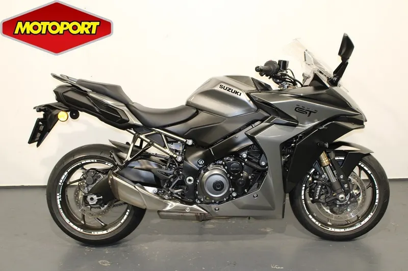Suzuki GSX-S1000GT (2024)