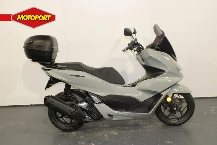 Honda Pcx 125 (2023) — foto 1
