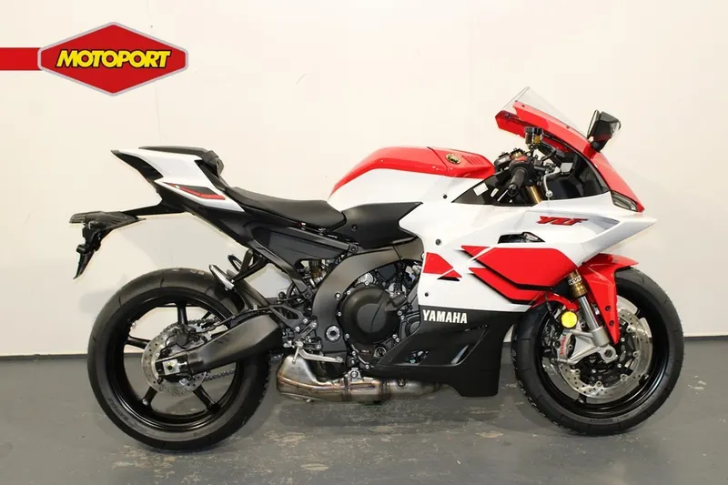 Yamaha YZF-R9 (2026)