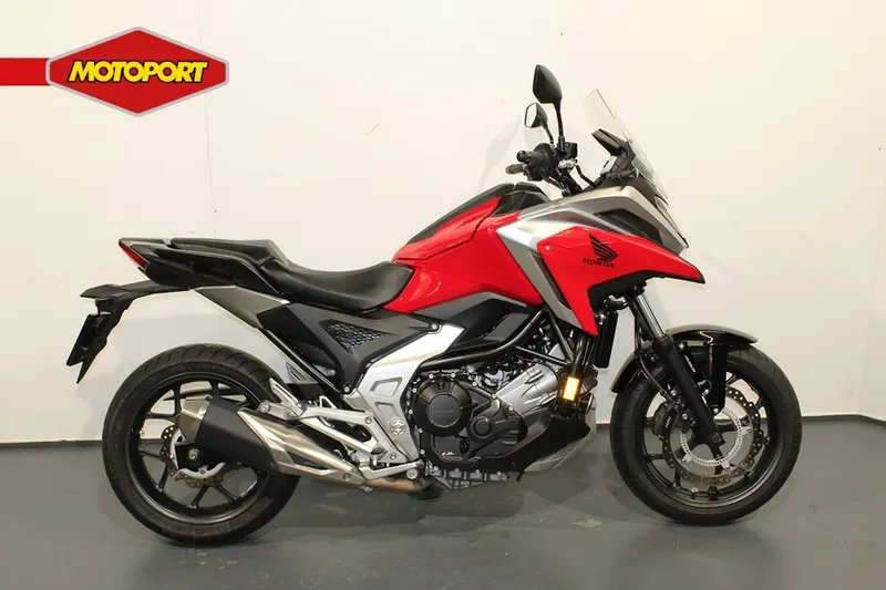 Honda NC750X (2021)