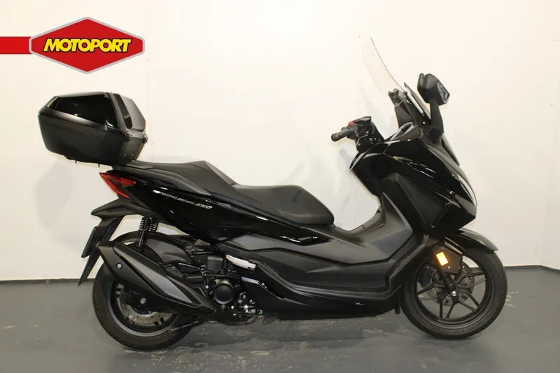 Honda NSS350 Forza (2025)