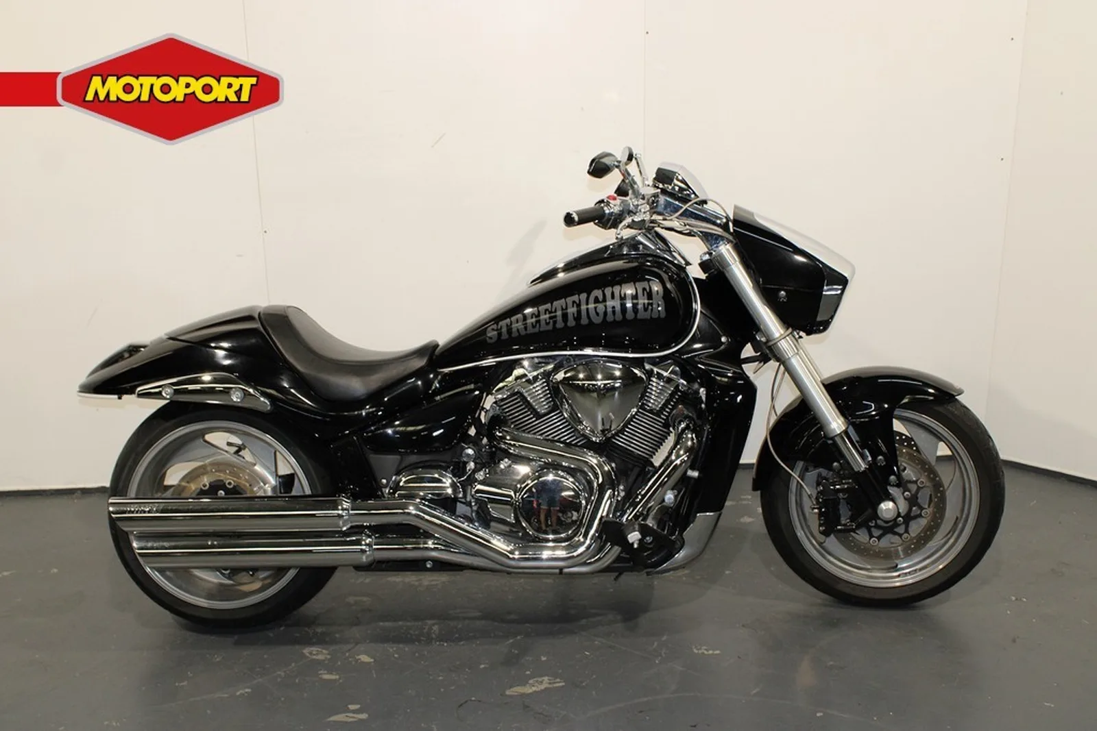 Suzuki M 1800 R INTRUDER (2009) — foto 1