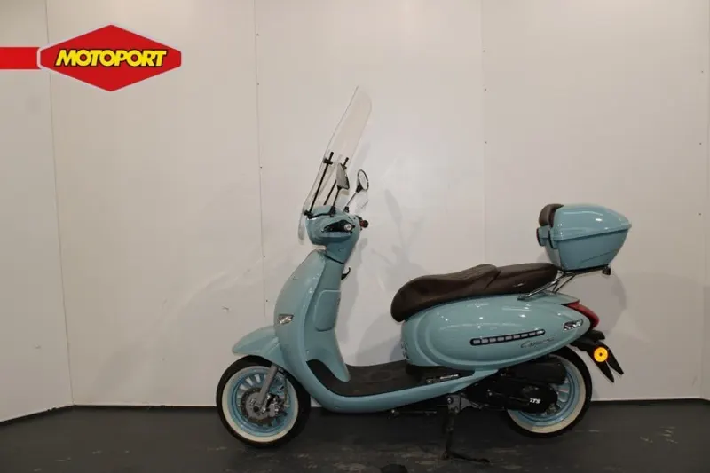 Vespa GTS (2020)