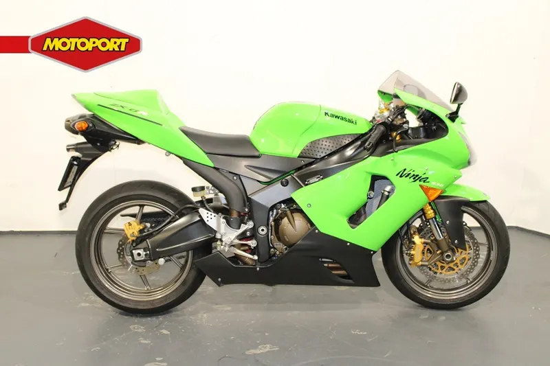 Kawasaki Ninja ZX-6R (2006)