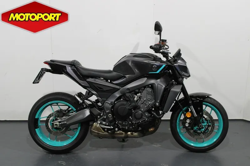 Yamaha MT-09 Y-AMT (2025)