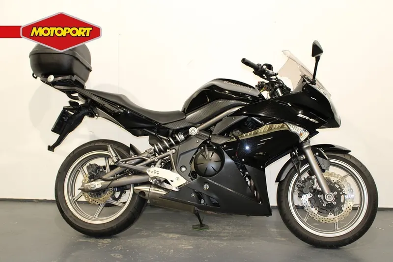 Kawasaki Er-6f (2010)