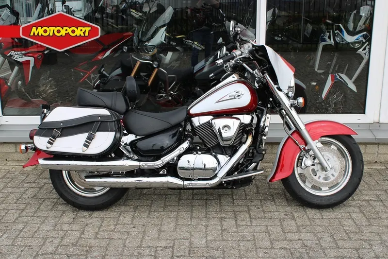 Suzuki VL 1500 Intruder (1999)