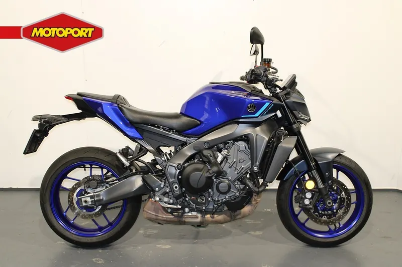 Yamaha MT-09 Y-AMT (2024)