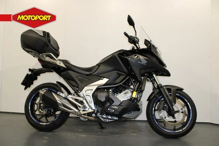 Honda Nc 750 X DCT URBAN (2024) — foto 1