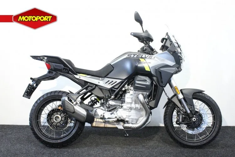 Moto Guzzi Stelvio (2026) — foto 1