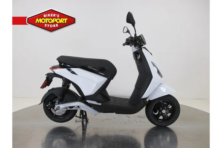 Piaggio Piaggio ONE (2022) — foto 1