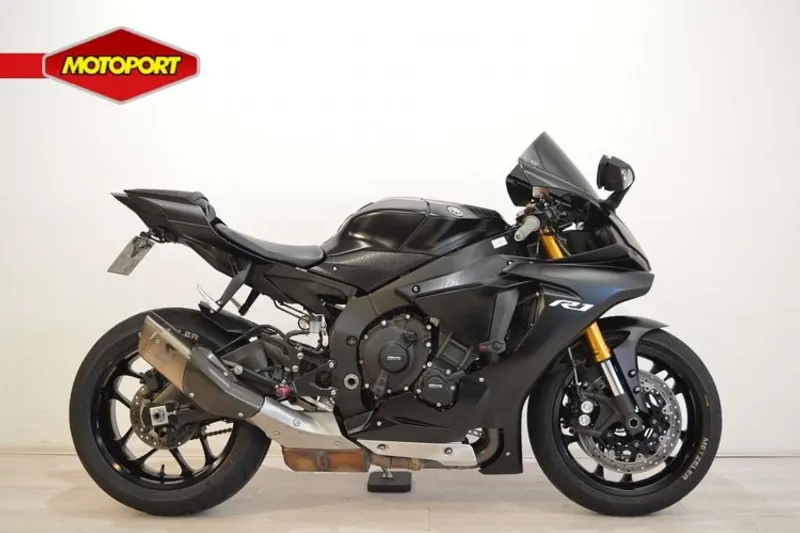 Yamaha YZF-R1 (2017)