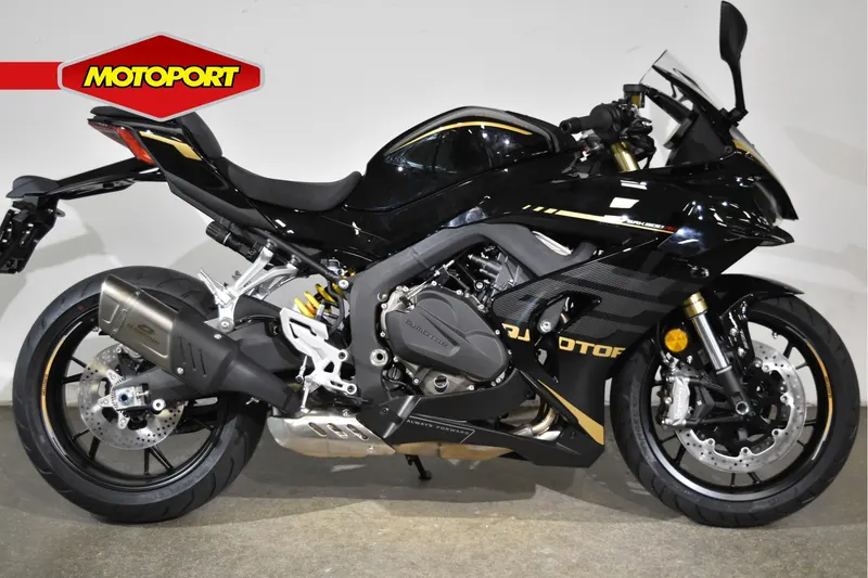QJ Motor SRK 800 RR (2026)