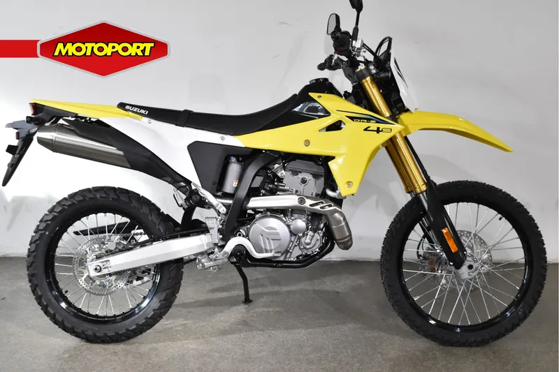 Suzuki DR Z4S (2026)