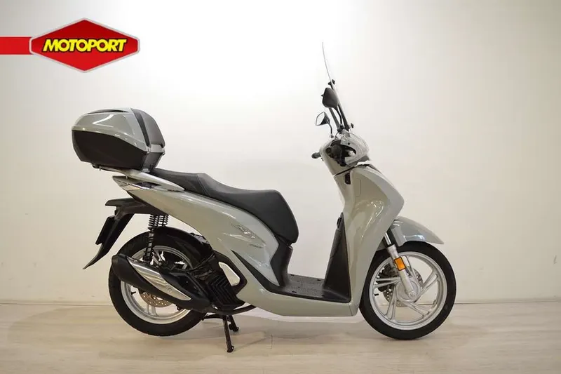 Honda SH 150i (2023)