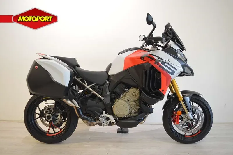 Ducati Multistrada V4 RS (2024)