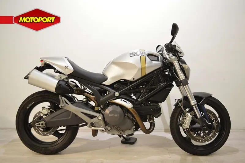 Ducati Monster 696 (2008)