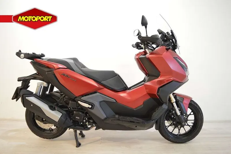 Honda Adv 350 (2023)